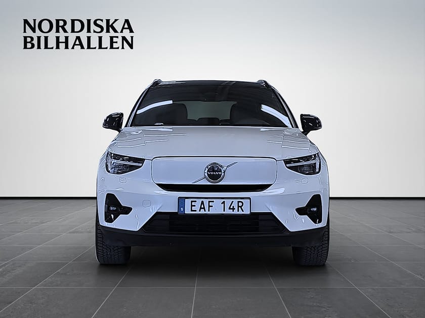 Bild 2 av Volvo XC40 Recharge Twin motor Plus Apple Carplay Dragkrok Backkamera