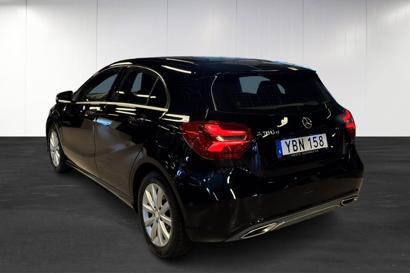 Bild 4 av Mercedes-Benz A 180 d Manuell | Urban Line | Backkamera | Navi | Delläder