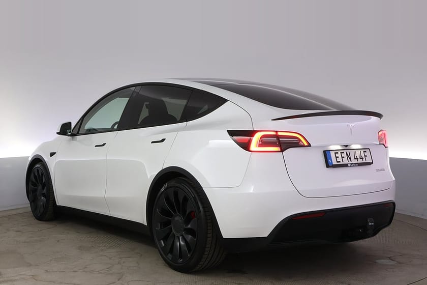 Bild 4 av Tesla Model Y Performance Autopilot Panorama Drag