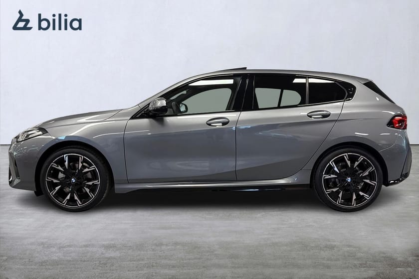 Bild 3 av BMW 120 M-sport | H&K | Panorama | Backkamera | 19"