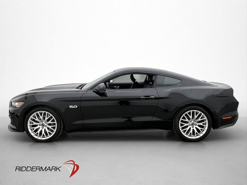 Bild 4 av Ford Mustang GT 5.0 V8 421hk Svensksåld Skinn Tre-brukare