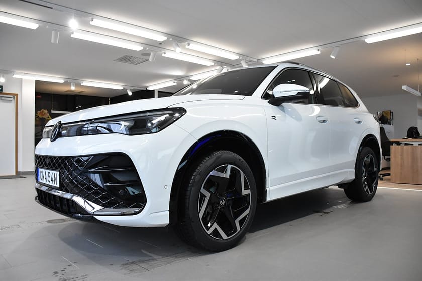 Bild 1 av Volkswagen Tiguan Nya 2.0 TDI 4M R-Line Dragkrok P-värmare