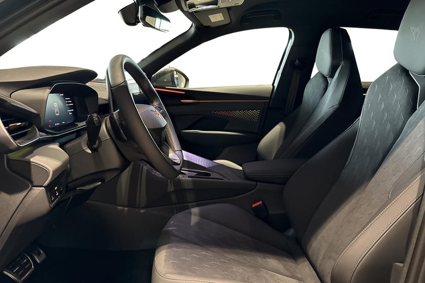 Bild 4 av CUPRA Terramar e-Hybrid 1.5 204 HK