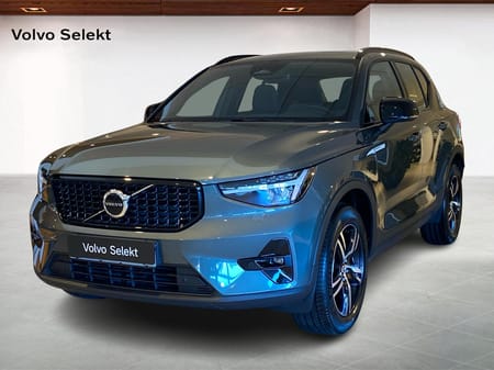Volvo XC40 B4 FWD Bensin Plus Dark