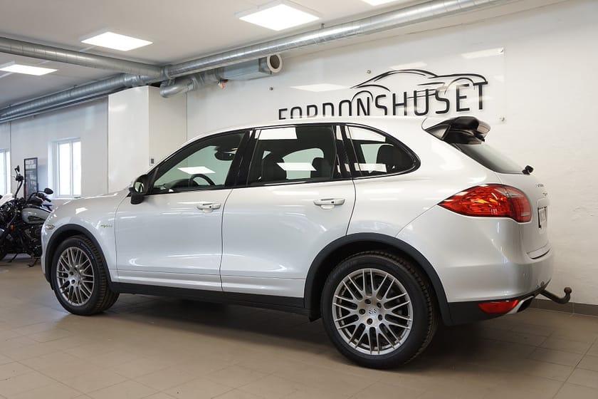 Bild 3 av Porsche Cayenne S Hybrid 380HK | SVENSKSÅLD