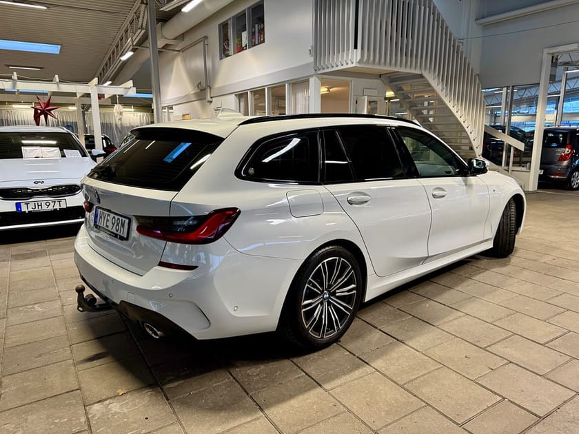 Bild 3 av BMW 320d xDrive Touring 320 Steptronic M Sport Connected