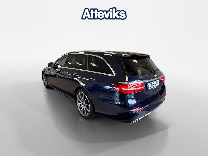 Bild 5 av Mercedes-Benz E 220 T d 4MATIC AMG 194hk *Navi/Panoglastak/Elstolar*