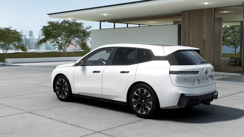 Bild 2 av BMW iX xDrive60 Fully Charged M Sport Pro Ed Drag DA Pro H K