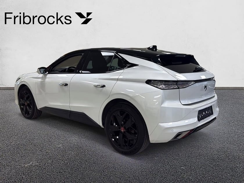 Bild 3 av DS 4 PERFORMANCE LINE+ 130 AUT/avtagbart drag