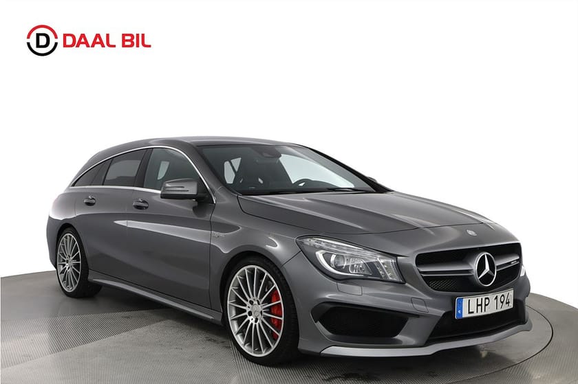 Bild 3 av Mercedes-Benz CLA 45 AMG 4MATIC Shooting Brake SB 4M 360HK PANO H/K® SKALSTOLAR B-KAM NAV MINNE