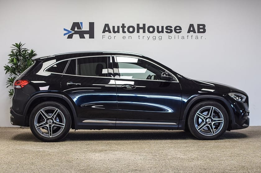 Bild 3 av Mercedes-Benz GLA 200 d 4MATIC AMG Line Drag Backkamera Garanti