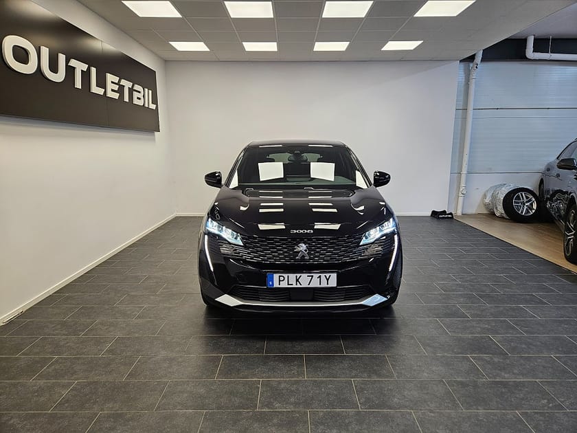 Bild 4 av Peugeot 3008 HYBRID4 300 hk EAT Allure Navi Laddhybrid
