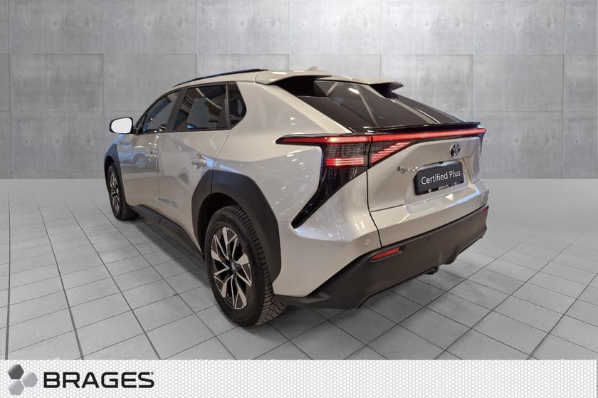 Bilde 3 av Toyota bZ4X AWD Active Tech