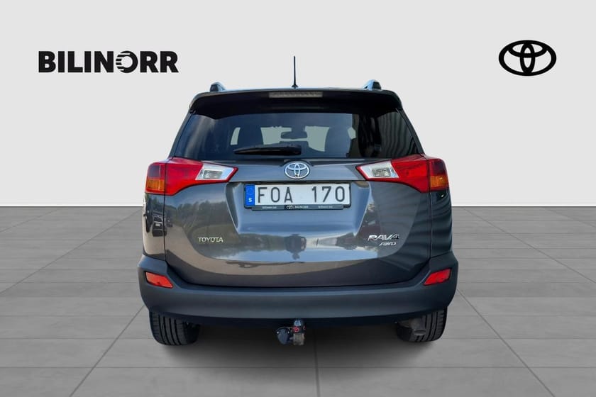 Bild 4 av Toyota RAV4 2.2 D-4D AWD Active Style | Vinterhjul | Dragkrok |