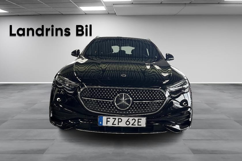 Bild 2 av Mercedes-Benz E 300 de 4MATIC T / AMG Line Premium / Burmester / Drag