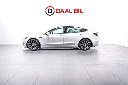 Tesla Model 3 Performance