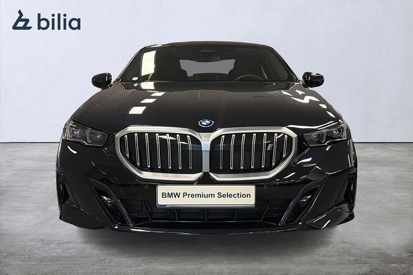 Bild 5 av BMW i5 xDrive40 Sedan xDrive 40 M-sport | H&K | Drag | Backkamera | 19"