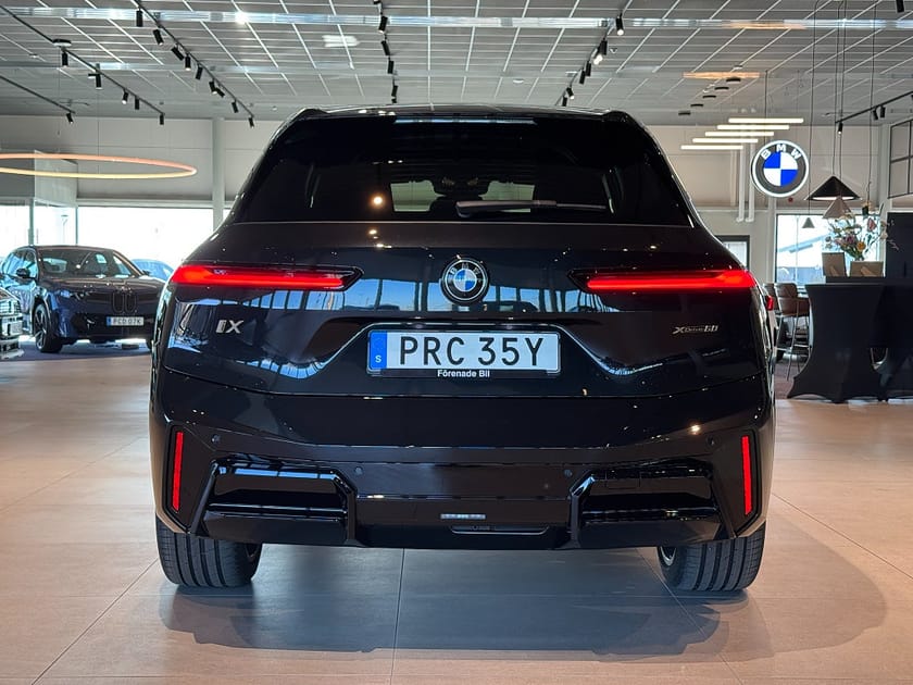 Bild 5 av BMW iX xDrive60 M Sport Pano H/K D/A Pro Head-Up Drag 4,95%