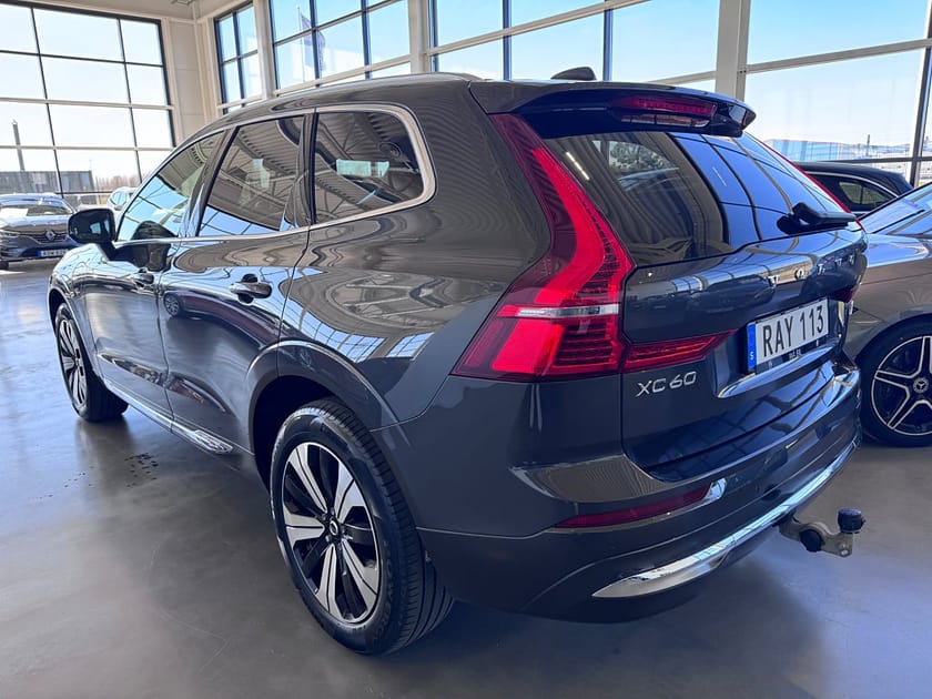 Bild 3 av Volvo XC60 Recharge T6 | AWD | Plus | Pano | Drag | H&K | Moms