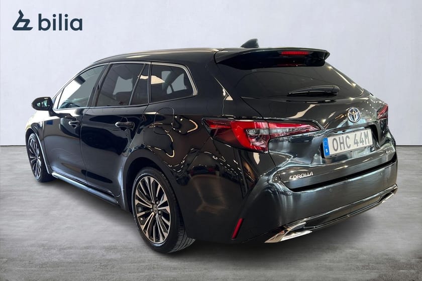 Bild 2 av Toyota Corolla Touring Sports Hybrid 1,8 Carplay Värmare Moms