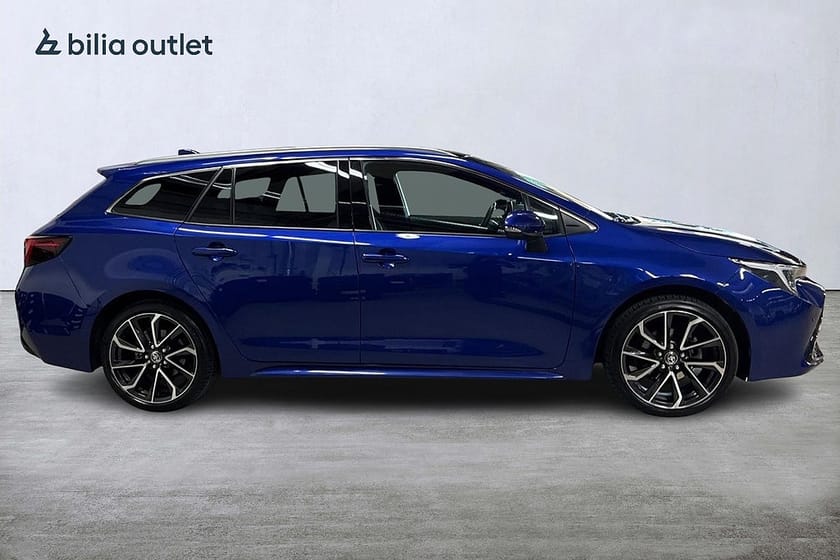 Bild 5 av Toyota Corolla Touring Sports Hybrid TS e-CVT Executive 140hk Panorama Navi JBL B-kam