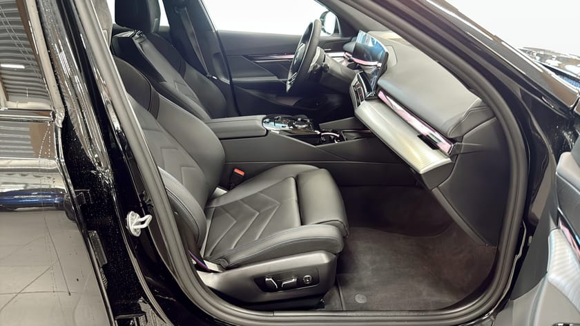 Bild 3 av BMW 530e xDrive Touring M Sport Pro Drag Adaptiv Farthållare H/K LED