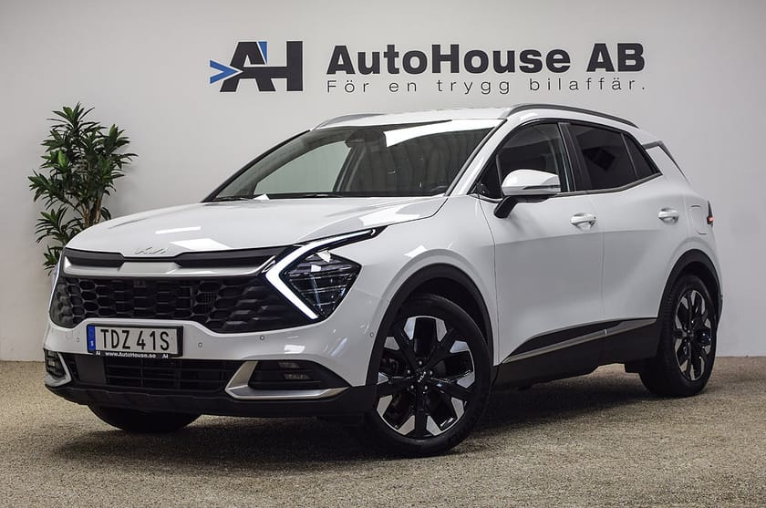 Bild 1 av Kia Sportage PHEV 4WD Advance H/K 360 Drag Navi CarPlay Elstolar