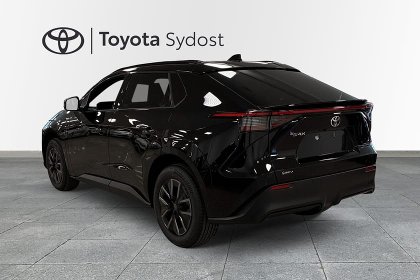 Bild 2 av Toyota bZ4X Active Tech NYA Modellen 224hk Navi Rattvärme LED