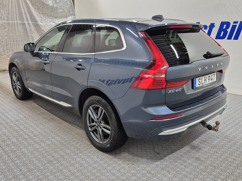 Bild 3 av Volvo XC60 T6 Recharge Core Bright plug in AWD 350HK 4x4 Panorama