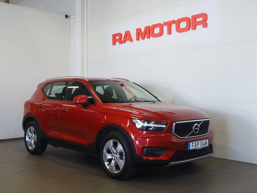 Bild 3 av Volvo XC40 D3 AWD Geartronic Momentum 150hk | B-Kamera | Drag |