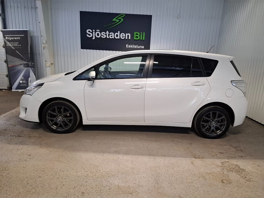 Bild 2 av Toyota Verso 1.8 Multi S 147 hk Ed Feel Drag 7-sits Panorama Kamera