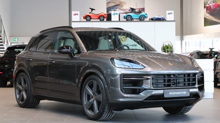 Porsche Cayenne E-Hybrid Black Edition