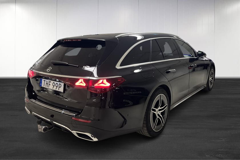 Bild 4 av Mercedes-Benz E 300 T e Drag / RattVä / Akustikglas / SuperScreen / Läder