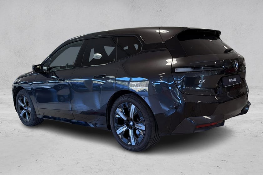 Bilde 3 av BMW iX xDrive40 Fully Charged Edit I Laserlys I El hengerfeste I Pano