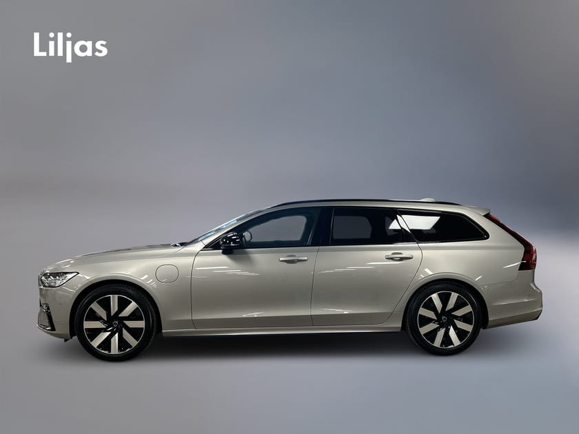 Bild 3 av Volvo V90 T6 AWD Plus Dark Nordic Edition//360-kamera//