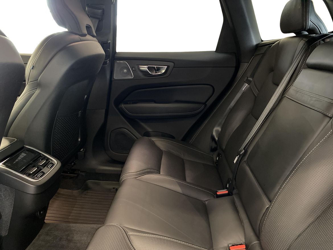 Volvo XC60 2021 - miniatyr 7