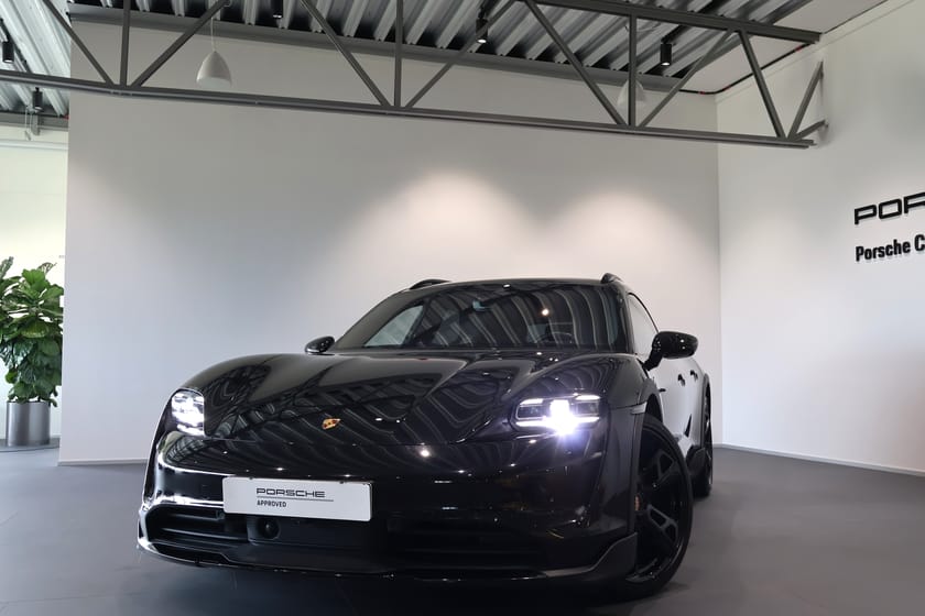 Bild 1 av Porsche Taycan 4 Cross Turismo 476HK