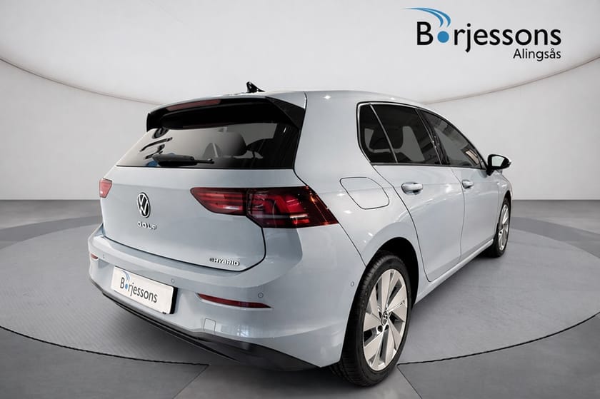 Bild 3 av Volkswagen Golf eHybrid Life 204hk *SNABB LEVERANS*