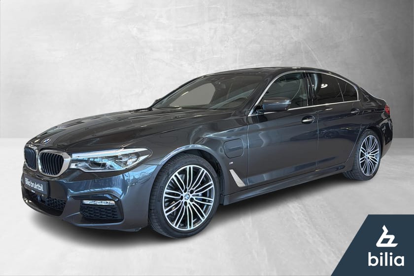 Bilde 1 av BMW 530e iPerformance Sedan Comfortseter/AdaptivCruise/HeadUp/Soltak/NyligEUOK/