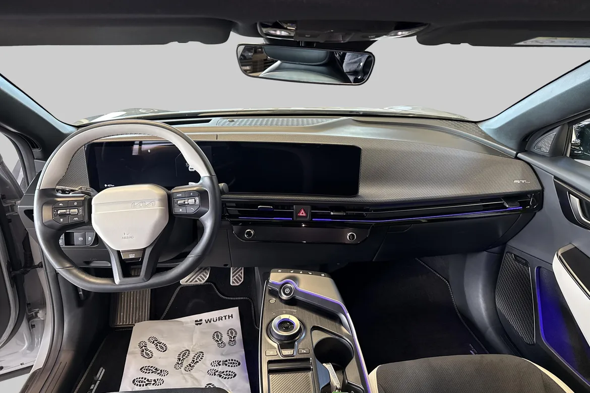 picture of a car