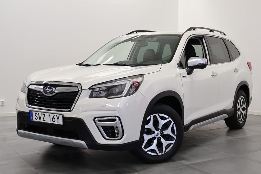 Bild 1 av Subaru Forester e-Boxer Ridge / M-Värm / V-Hjul / Minne / Navi