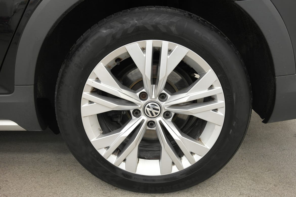 Volkswagen Passat 2018 - miniatyr 21