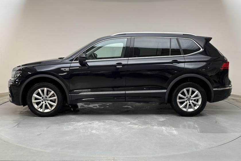 Bild 2 av Volkswagen Tiguan Allspace 7-sätes 2.0 TDI 4M 200hk R-Line Värmare