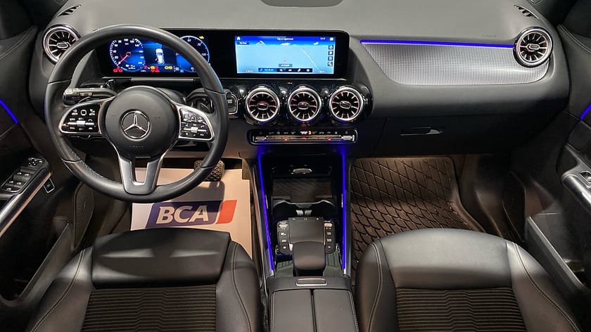 Bild 5 av Mercedes-Benz EQA 300 4MATIC Progressive Line, Widescreen, Panelbelysning