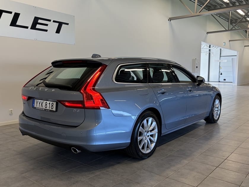 Bild 4 av Volvo V90 Momentum D4 190hk Aut/Drag