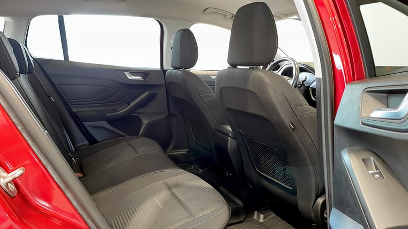 Bild 5 av Ford Focus Active Kombi 1.0T ECOBOOST 125H | Dragkrok | Backkamera |