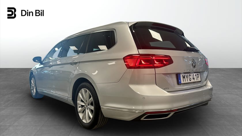 Bild 3 av Volkswagen Passat Sportscombi GTE Executive Business Drag/P-värmare/Kamera