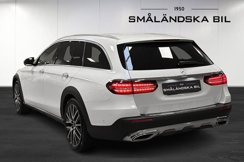 Bild 3 av Mercedes-Benz E 220 d 4MATIC All-Terrain Drag 200hk
