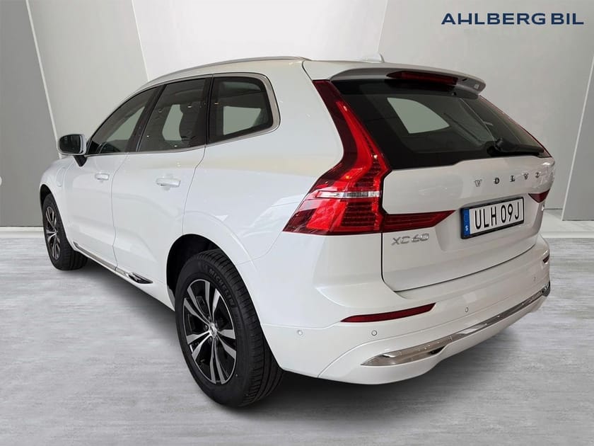 Bild 3 av Volvo XC60 T6 Core Edition, Parkeringskamera 360, Panoramaglastak, Baklucka Elmanövrerad, Google Maps