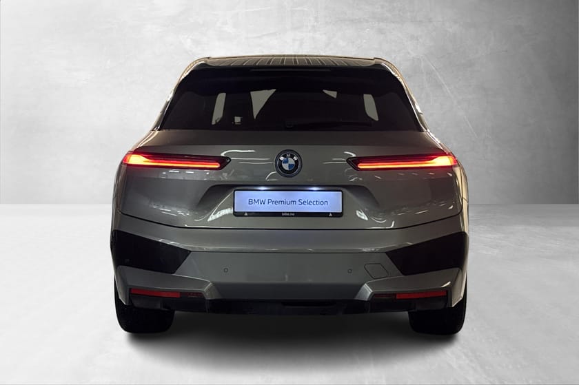 Bilde 3 av BMW iX xDrive40 Fully Charged, Multifunksjon, SkyLounge, H/K